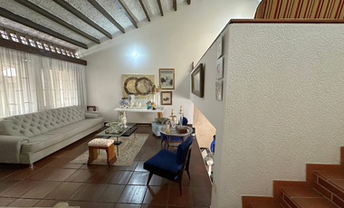Casa en el barrio caudal