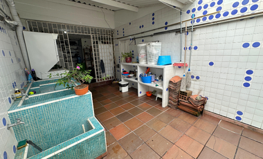 Casa en el barrio caudal