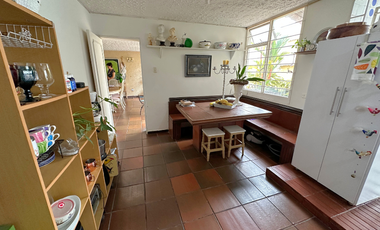 Casa en el barrio caudal