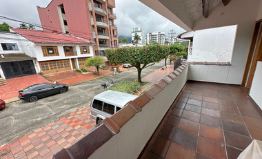 Casa en el barrio caudal