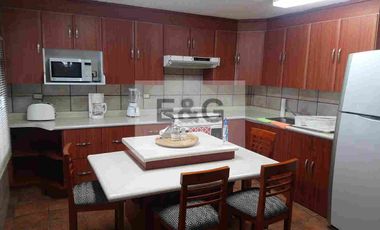 Hermosa Casa Amueblada en Renta en fraccionamiento Cerrado por Plaza San Diego