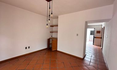 Casa en Venta en Lomas 4ta secc. Calle Iyali- cerca del Libanes