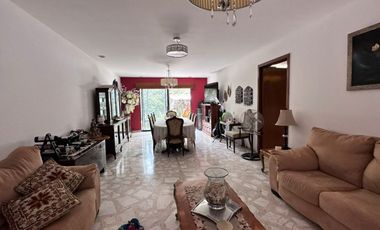 Casa en venta en Lomas 4ta secc.- Frente a área verde