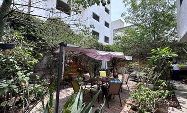 Casa en venta en Lomas 4ta secc.- Frente a área verde