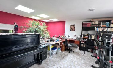 Casa en venta en Lomas 4ta secc.- Frente a área verde