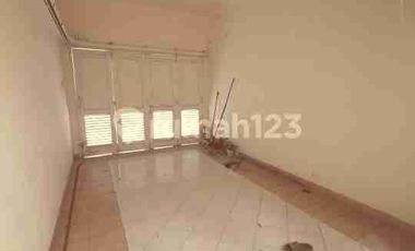 JUAL/ SEWAKAN RUMAH 2 LT SIAP HUNI DI TENGGILIS UTARA SURABAYA (Tjin2Area)