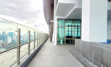 5BR Penthouse - Viridian in Greenhills, San Juan with own swimming pool