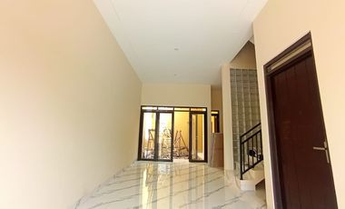 Dijual Rumah Baru Desain Modern Siap Huni Komplek Margahayu di Saturnus Timur Kota Bandung