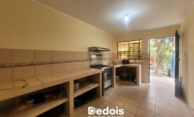 VENTA CASA DE DOS PISOS EN VENTANILLA