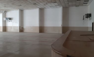 EN ALQUILER  LOCAL COMERCIAL GALPON EN VIA A DAULE