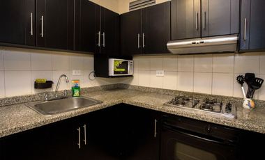 Apartamento turístico amoblado en venta, barrio Laguito
