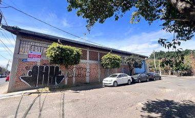 Bodega en RENTA en esquina