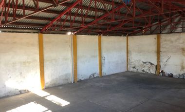 Bodega en RENTA en esquina