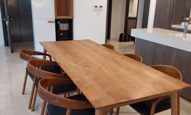 For Rent Verde Two Apartment 3 BR 230 sqm