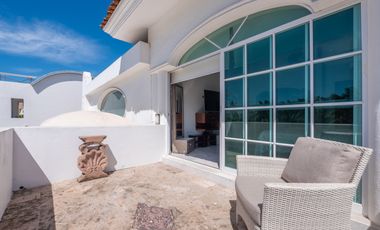 Casa Remodelada con Vista al Campo de Golf en Marina Vallarta - Remodeled Golf Course View Home in Marina Vallarta – Pool with Jacuzzi & Solar Panels