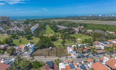 Casa Remodelada con Vista al Campo de Golf en Marina Vallarta - Remodeled Golf Course View Home in Marina Vallarta – Pool with Jacuzzi & Solar Panels