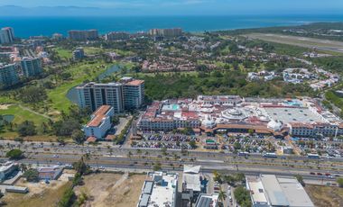Casa Remodelada con Vista al Campo de Golf en Marina Vallarta - Remodeled Golf Course View Home in Marina Vallarta – Pool with Jacuzzi & Solar Panels