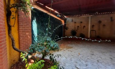 CASA EN VENTA EN EL CENTRO DE TEQUISQUIAPAN