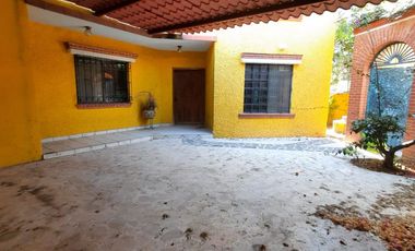 CASA EN VENTA EN EL CENTRO DE TEQUISQUIAPAN