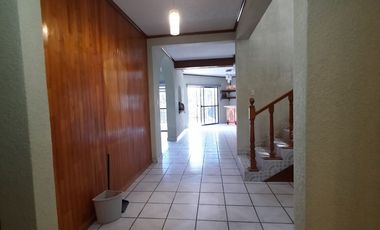 CASA EN VENTA EN EL CENTRO DE TEQUISQUIAPAN