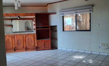 CASA EN VENTA EN EL CENTRO DE TEQUISQUIAPAN