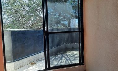 CASA EN VENTA EN EL CENTRO DE TEQUISQUIAPAN
