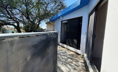 CASA EN VENTA EN EL CENTRO DE TEQUISQUIAPAN