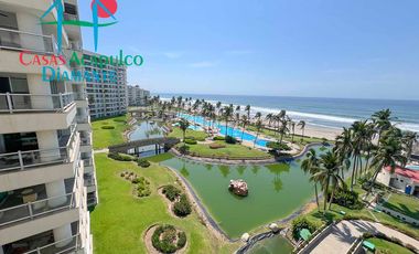 Frente al mar. En exclusivo departamento con terraza panorámica y acceso directo a la playa