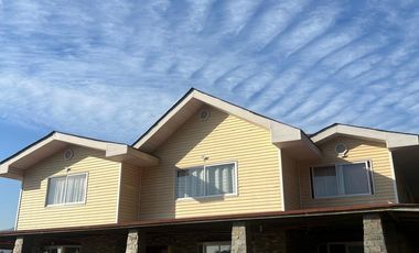 Se arrienda amplia casa,amoblada en lugar residencial, campo Lonquén sur