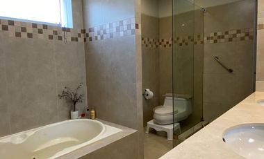 Venta Departamento en Club Golf Los Incas