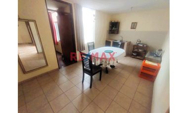 Exclusiva Casa De 3 Pisos En Venta - Urb. Santa Leonor, Chorrillos