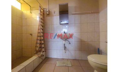 Exclusiva Casa De 3 Pisos En Venta - Urb. Santa Leonor, Chorrillos