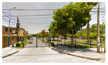 Exclusiva Casa De 3 Pisos En Venta - Urb. Santa Leonor, Chorrillos