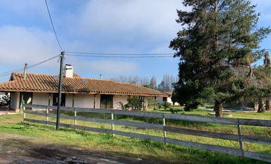 En Venta Parcela con Casa estilo colonial en venta, Requínoa, Región de Higgins.