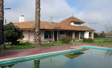 En Venta Parcela con Casa estilo colonial en venta, Requínoa, Región de Higgins.