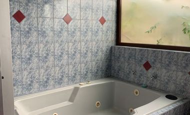 En Venta Parcela con Casa estilo colonial en venta, Requínoa, Región de Higgins.