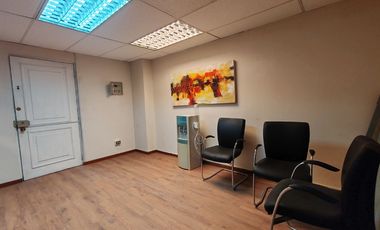 EXCELENTE OFICINA 80 M2 - METRO MANQUEHUE