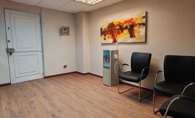 EXCELENTE OFICINA 80 M2 - METRO MANQUEHUE