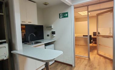EXCELENTE OFICINA 80 M2 - METRO MANQUEHUE