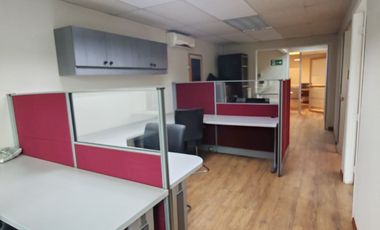 EXCELENTE OFICINA 80 M2 - METRO MANQUEHUE