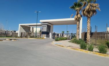 SE RENTA HERMOSA CASA TOTALMENTE AMUEBLADA EN AUREA RESIDENCIAL