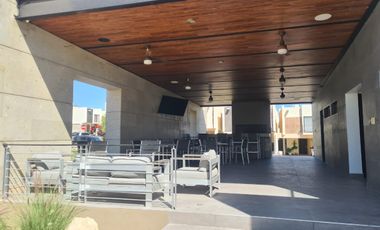 SE RENTA HERMOSA CASA TOTALMENTE AMUEBLADA EN AUREA RESIDENCIAL