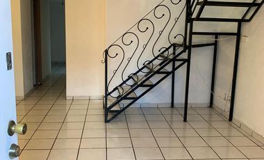 Casa en Venta Parques de Santa Cruz del Valle en Tlaquepaque