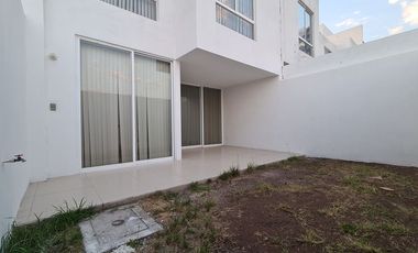 VENTA - Casa en Condominio de 3 Recamaras con Roof Garden