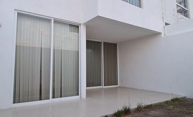VENTA - Casa en Condominio de 3 Recamaras con Roof Garden