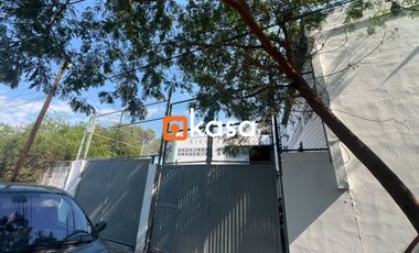Bodega en Venta de 600 m2, zona Cumbres.