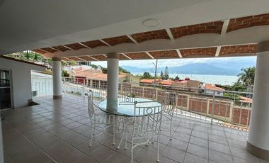 Hermosa casa con alberca en renta en San Juan Cósala