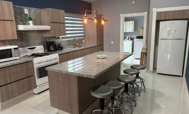 Hermosa casa con alberca en renta en San Juan Cósala