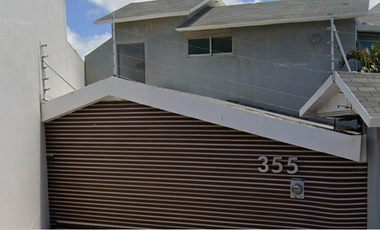 HERMOSA CASA AMPLIA MUY CERCA A LA PLAYA MUY BUENA ZONA ALTA PLUSVALIA