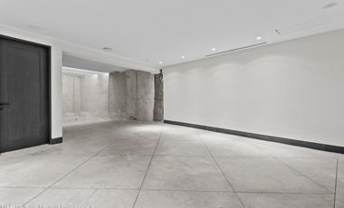 Mansión Amueblada en El Tigre – 6 Recámaras, y Estacionamiento Subterráneo Furnished Luxury Mansion in El Tigre – 6 Bedrooms & underground parking